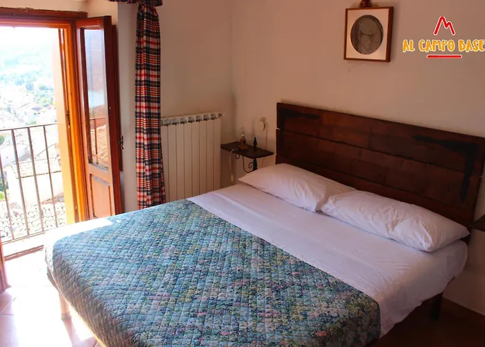 Al Campo Base בית נופש צ'יביטלה אלפדנה